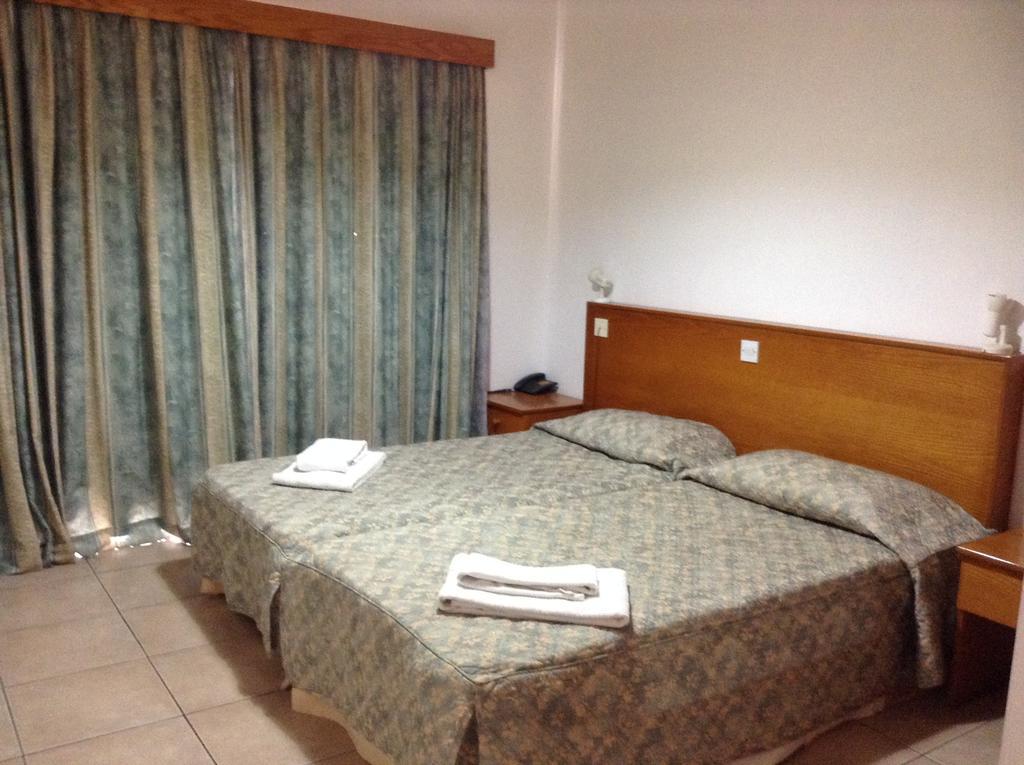 Valana Hotel Apartments Limassol Luaran gambar