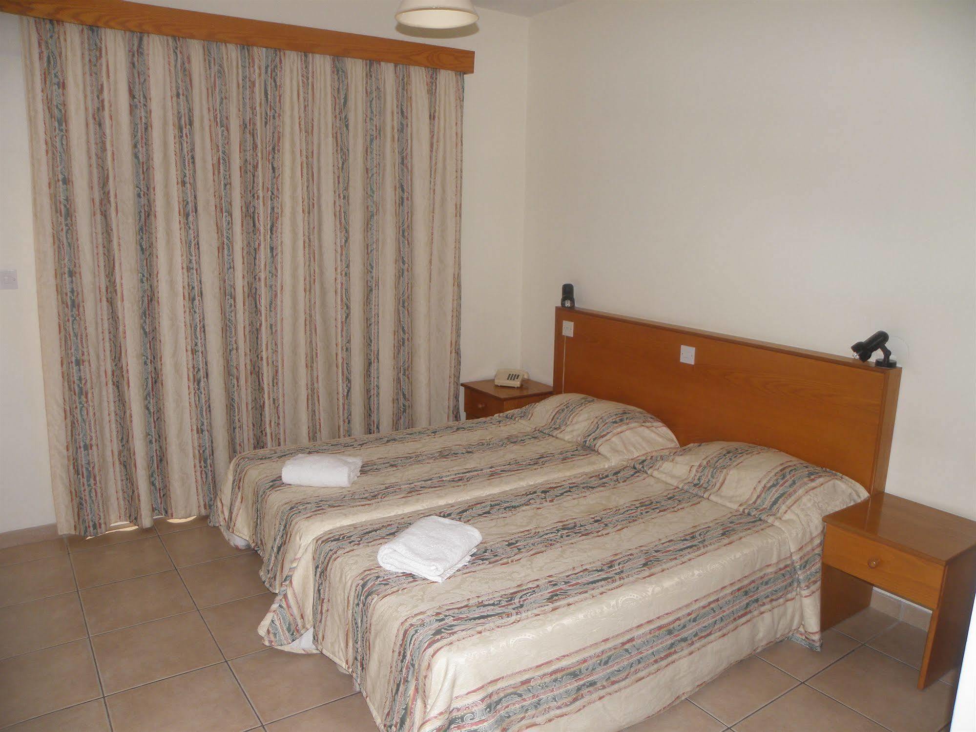 Valana Hotel Apartments Limassol Luaran gambar